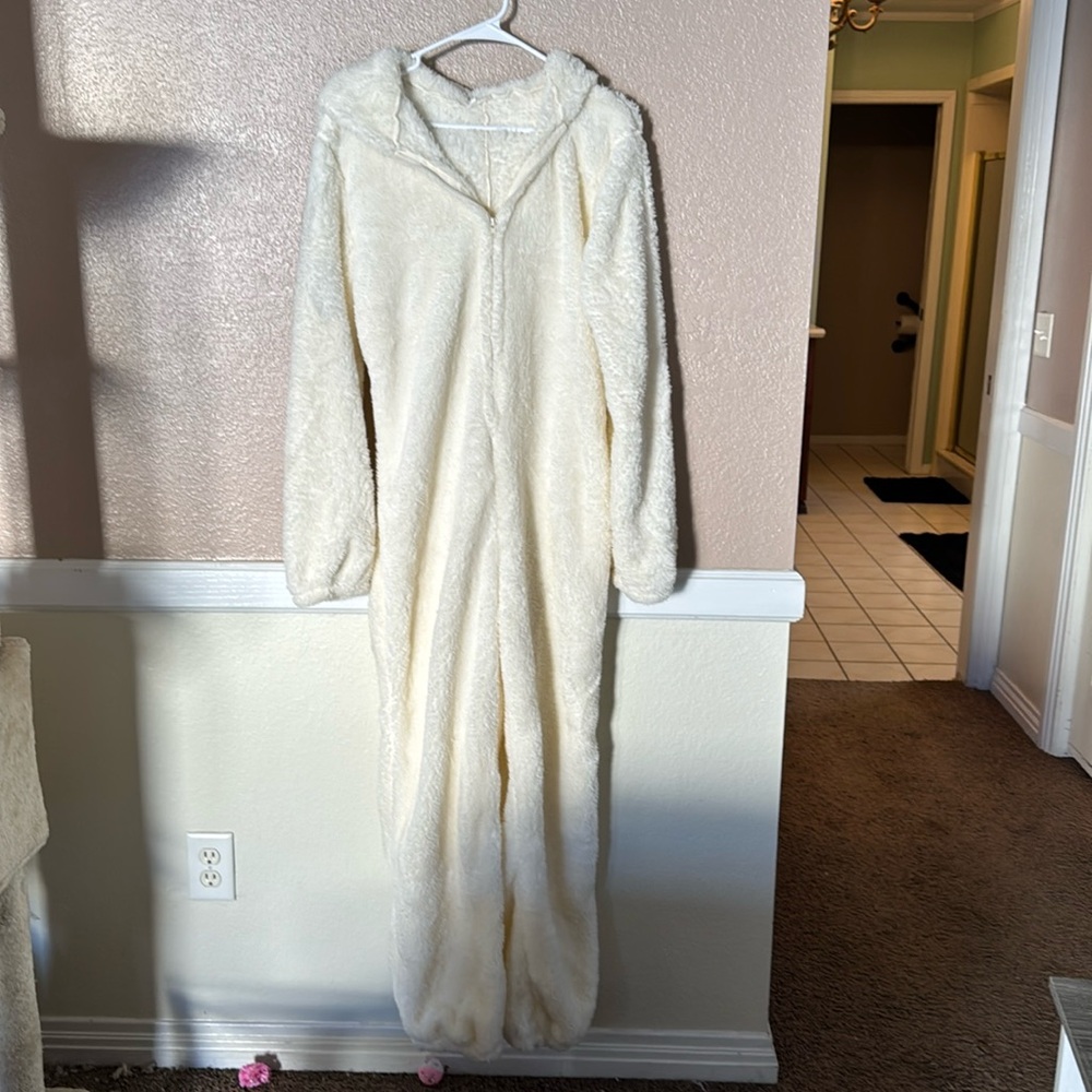 Brand new 1 piece teddy bear pajama’s XL-2x
